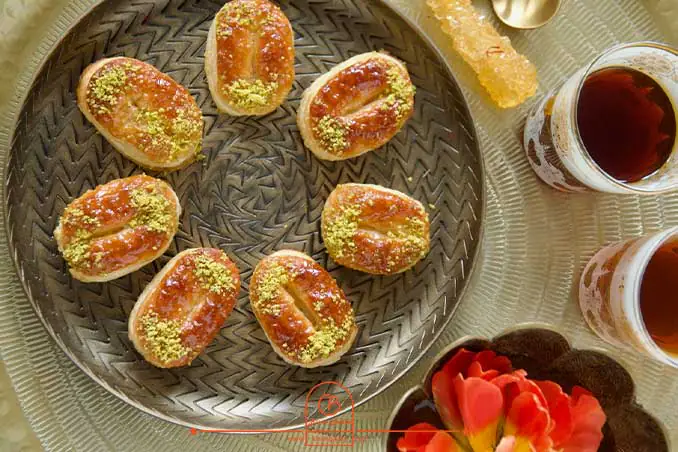 طرز تهیه شیرینی زبان گنجشکی بدون فر