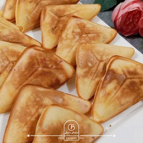 طرز تهیه کیک دو رنگ با ساندویچ ساز