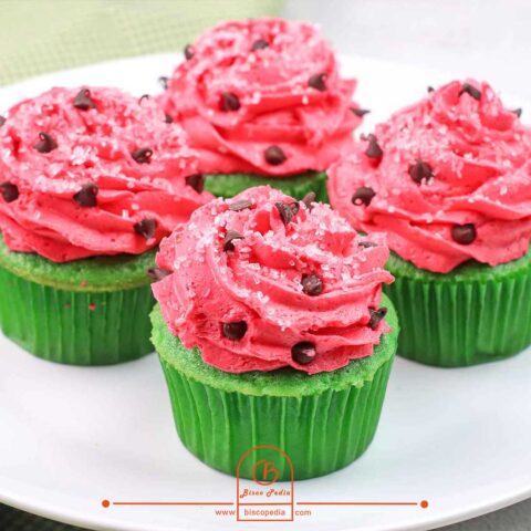 طرز تهیه کاپ کیک هندوانه مخصوص یلدا