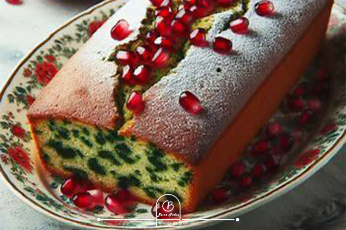 طرز تهیه لوف کیک اسفناج و انار مناسب شب یلدا