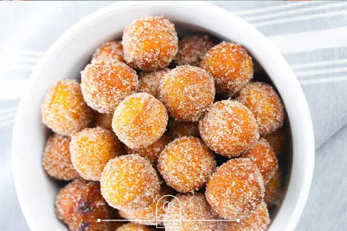 طرز تهیه دونات لقمه‌ای با ماست